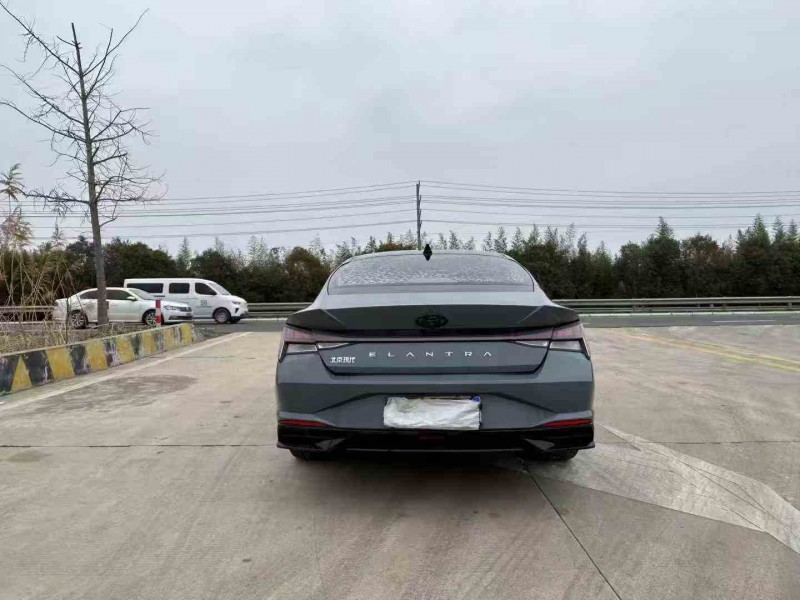 徐州21年现代伊兰特4