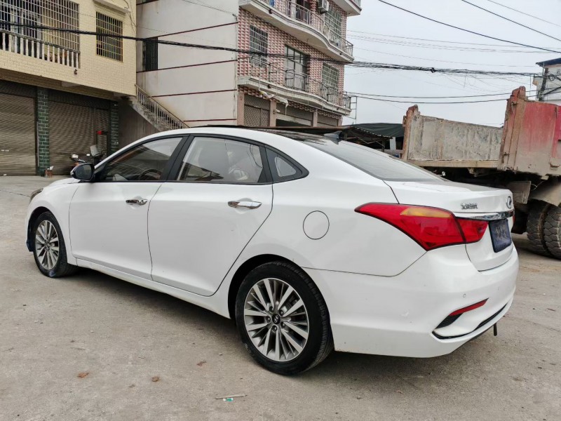 长沙20年现代名图8