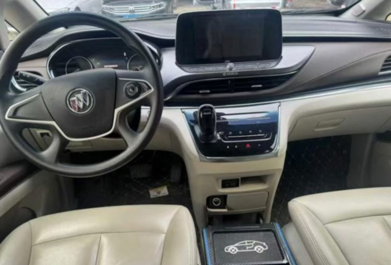 长沙20年别克GL83