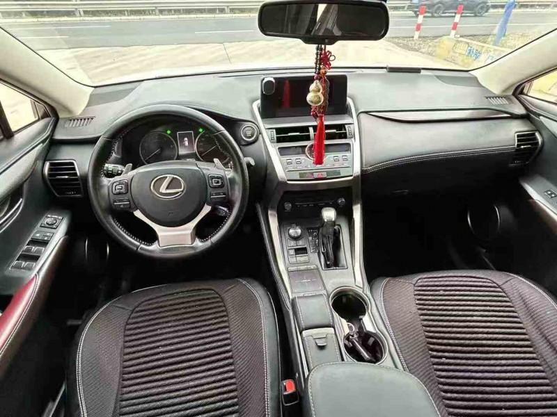 徐州18年雷克萨斯NX8
