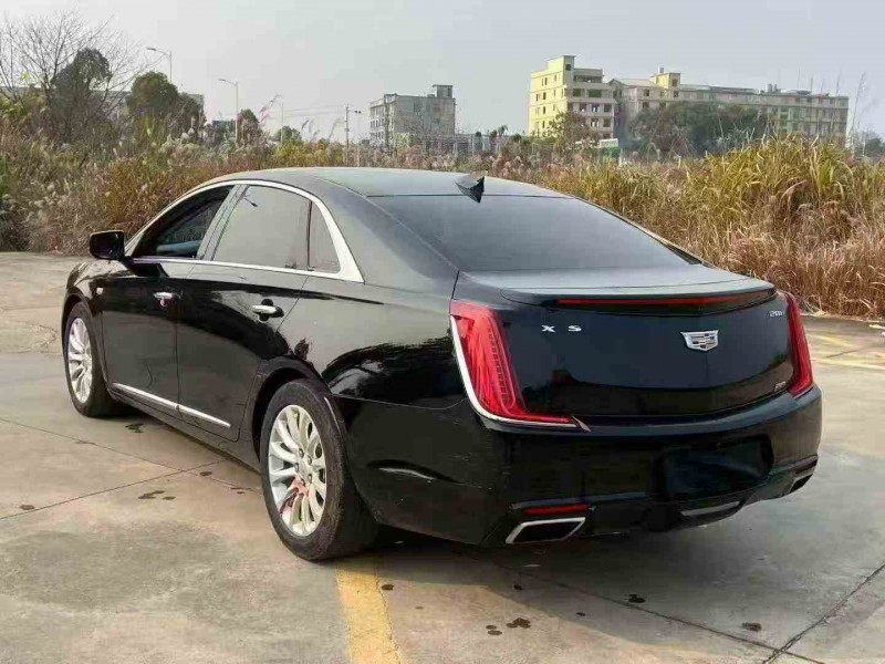 衡阳18年凯迪拉克CT66