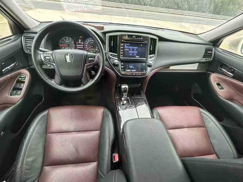 徐州18年豐田皇冠9