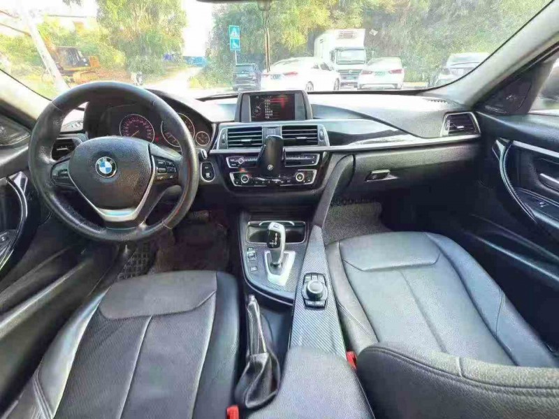 南宁17年宝马3系5