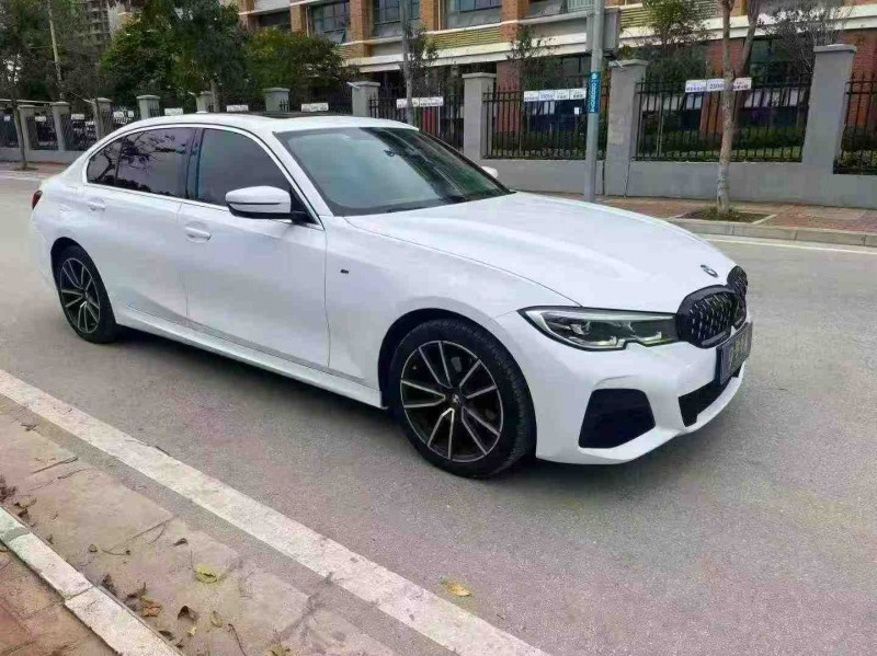 南宁22年宝马3系3