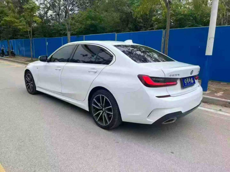 南宁22年宝马3系8