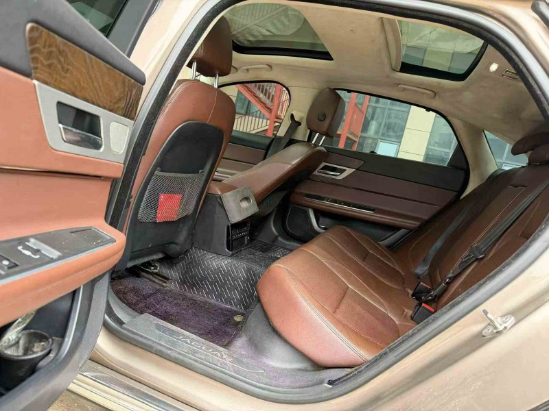 昭通17年捷豹XFL5