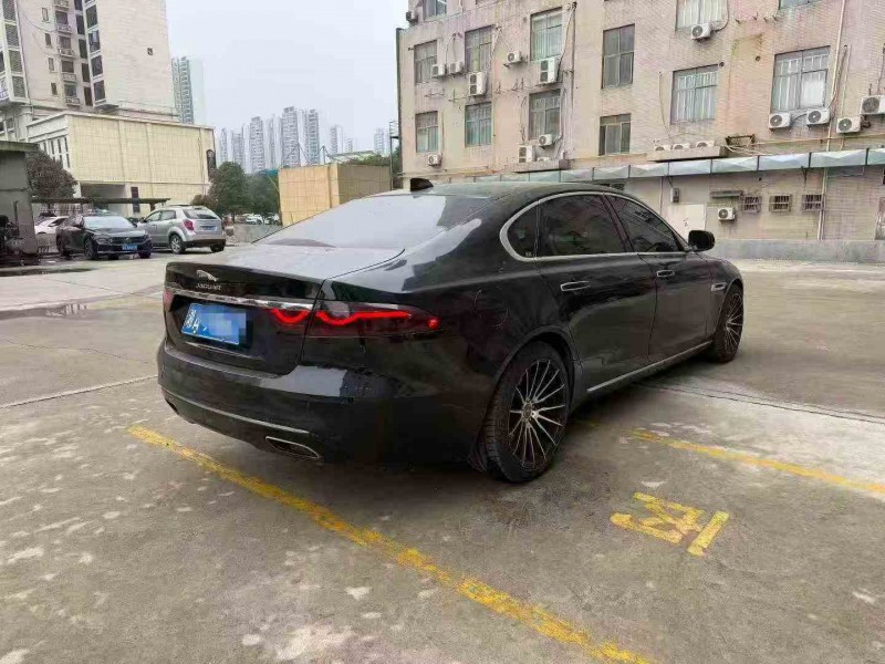 昭通17年捷豹XFL7