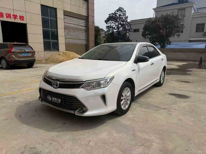 湘潭17年丰田凯美瑞3