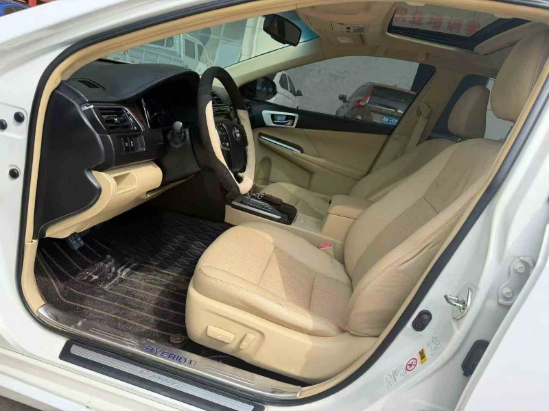 湘潭17年丰田凯美瑞6