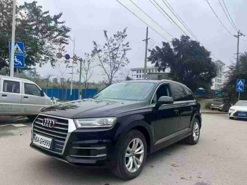 南寧16年奧迪Q72