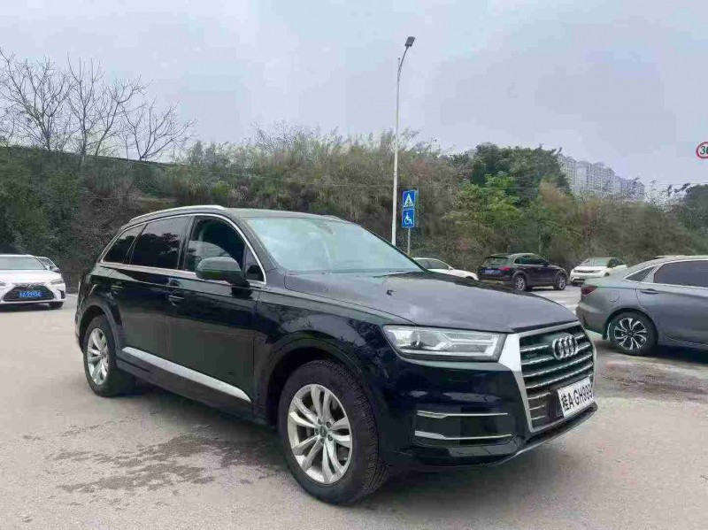 南寧16年奧迪Q73