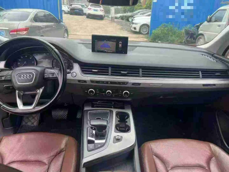 南寧16年奧迪Q75