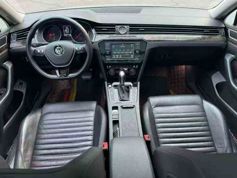 邵阳19年大众迈腾4