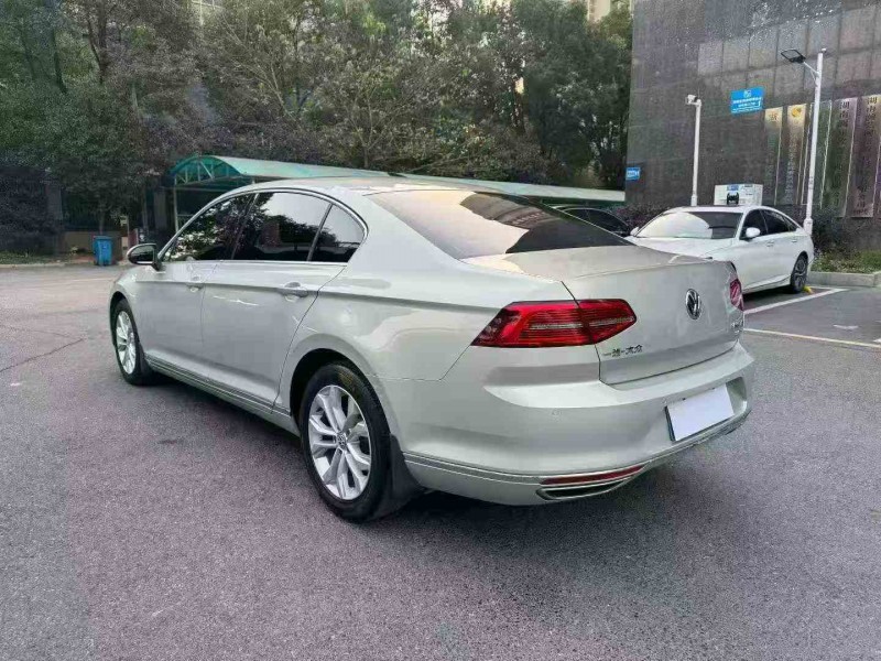 邵阳19年大众迈腾6