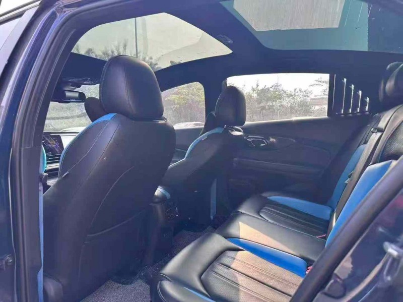 南宁23年传祺影豹6