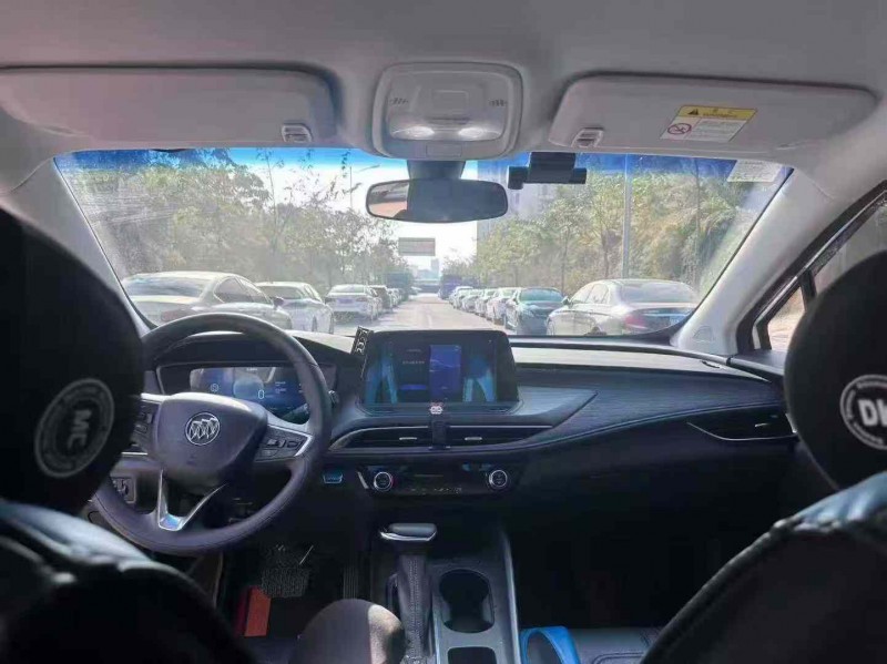 南宁24年别克微蓝5