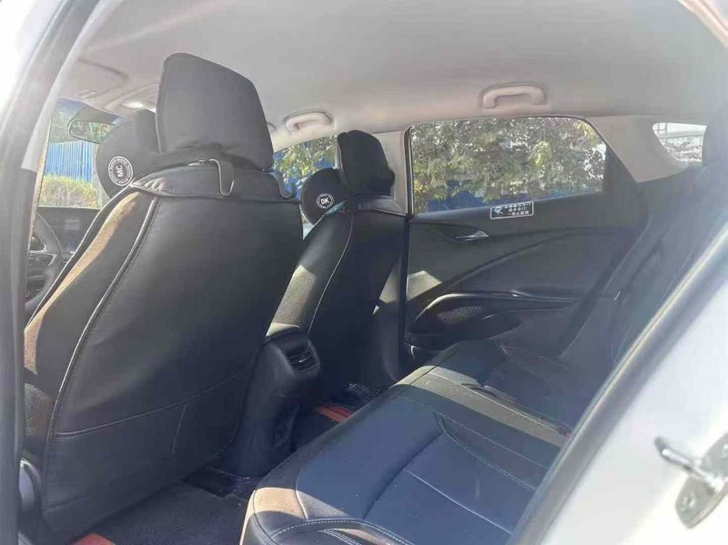 南宁24年别克微蓝6