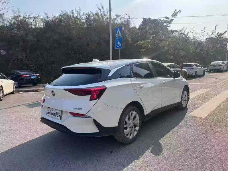 南宁24年别克微蓝7