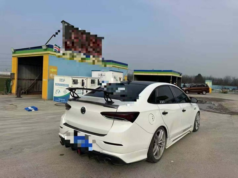 菏泽18年别克英朗8