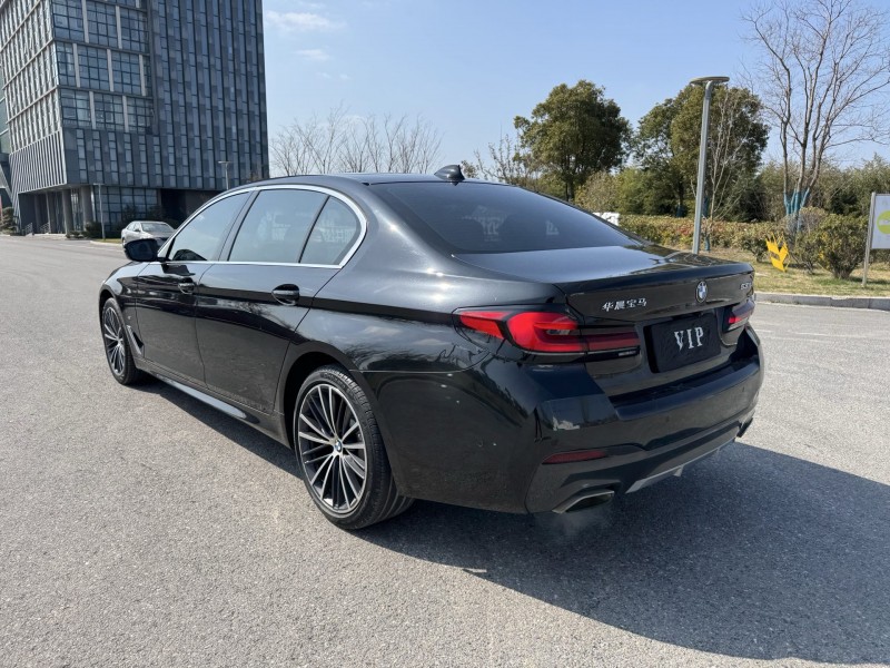盐城21年宝马5系4
