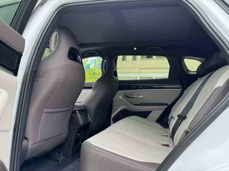 汕头25年比亚迪宋6