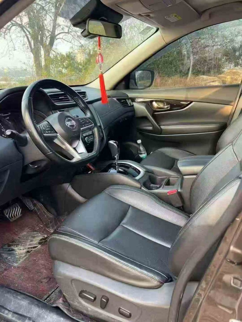 珠海20年日产奇骏4