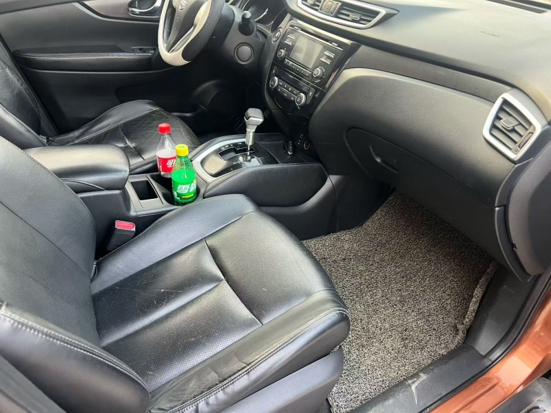 徐州15年日產奇駿5