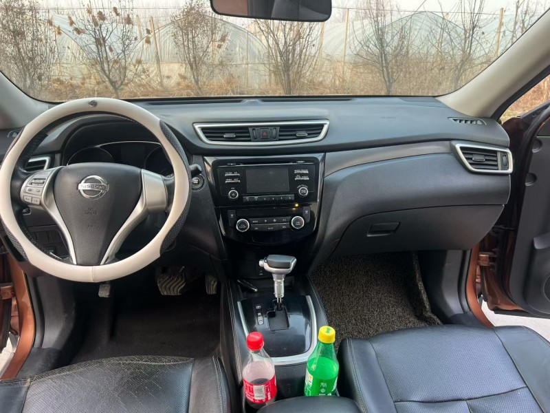 徐州15年日產奇駿7