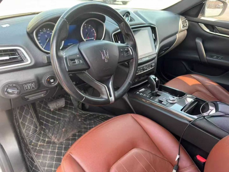 金华18年玛莎拉蒂Ghibli5