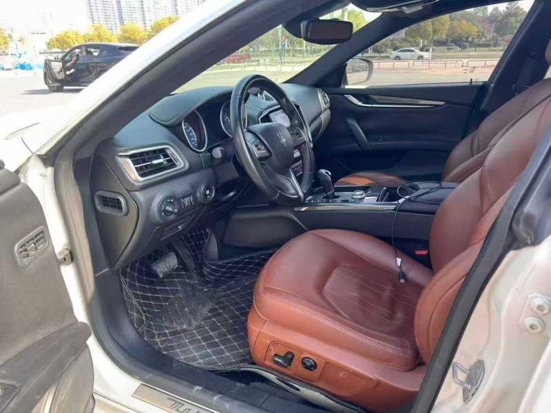 金华18年玛莎拉蒂Ghibli6