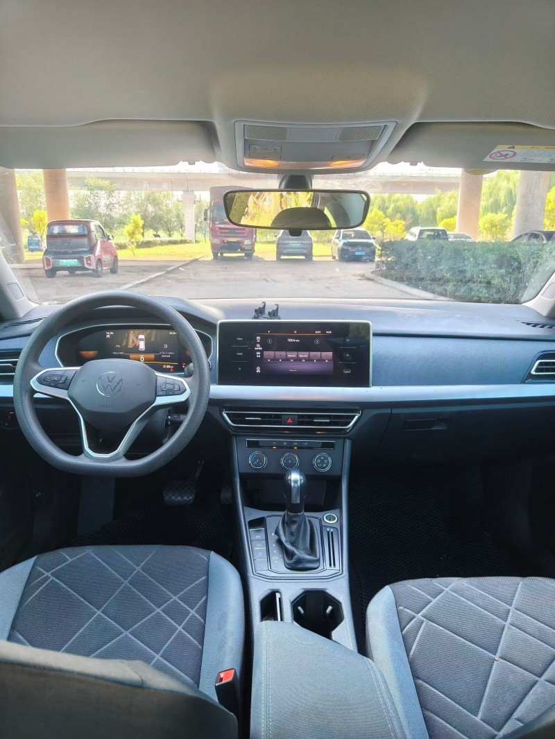 青岛23年大众朗逸5