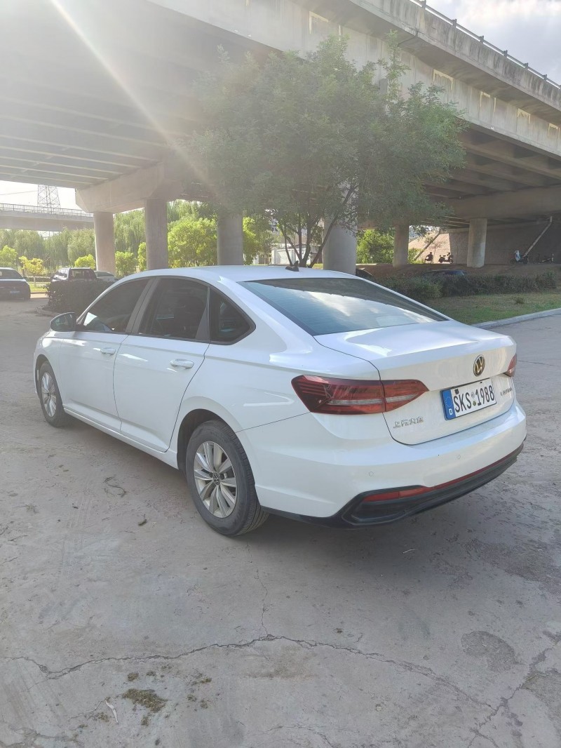 青岛23年大众朗逸7