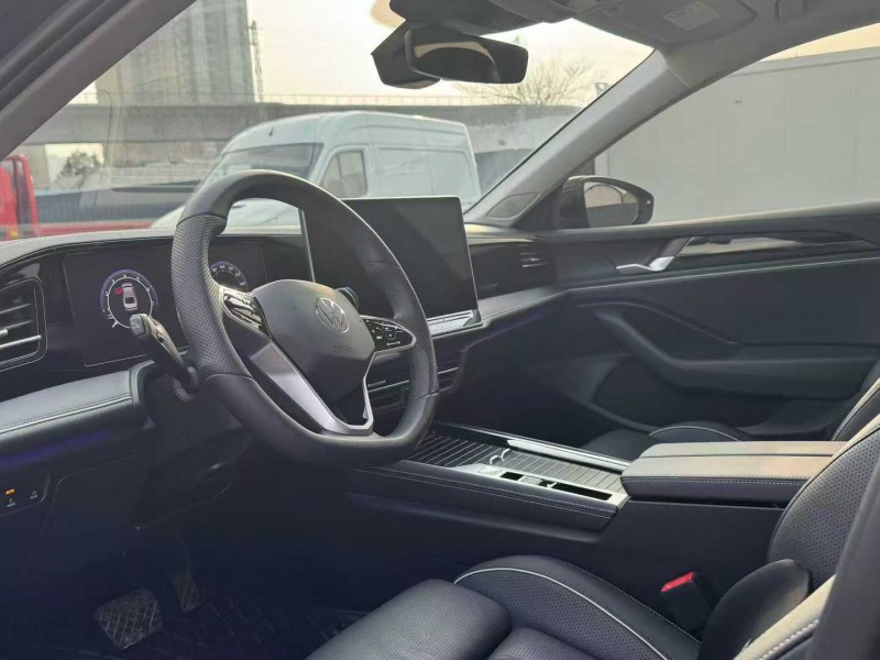 西安25年大众迈腾4