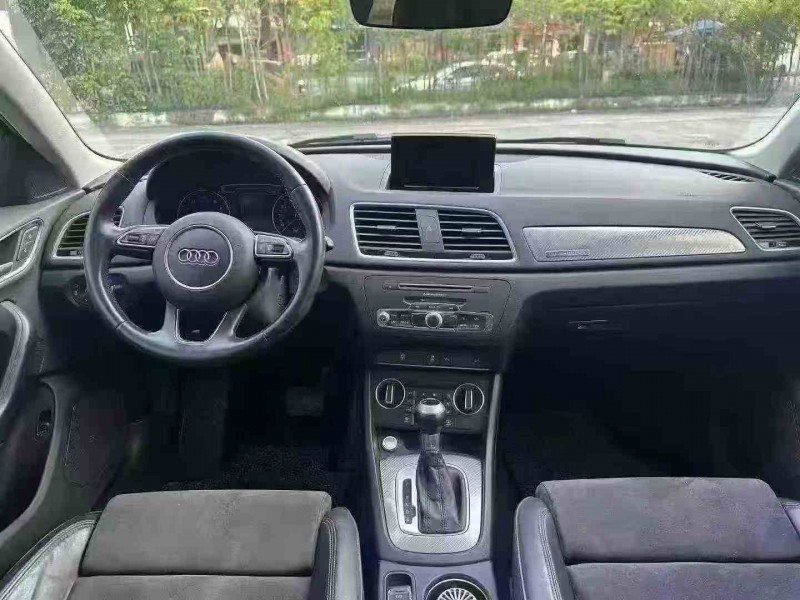 佛山19年奧迪Q34