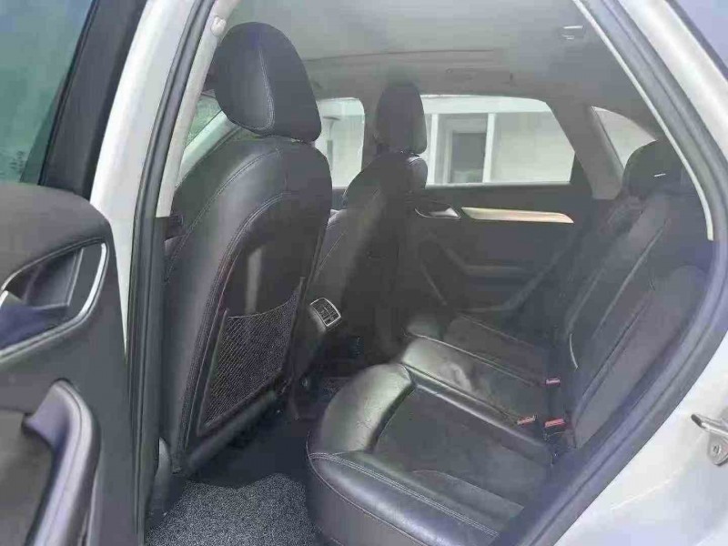 佛山19年奧迪Q36