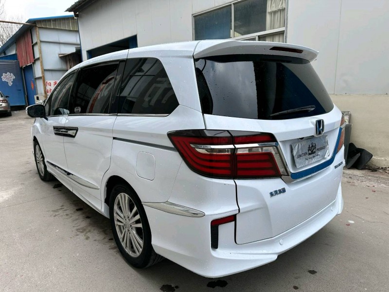 潍坊18年本田艾力绅8