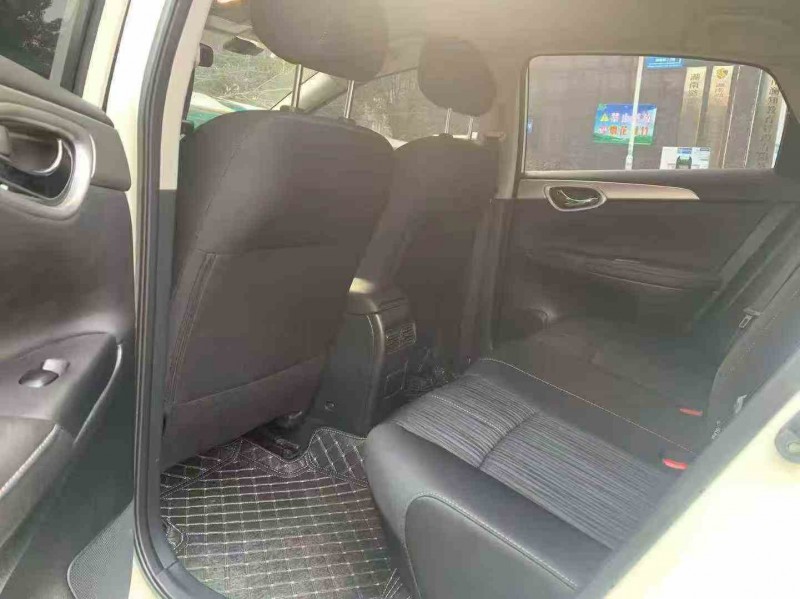 衡阳23年日产轩逸5