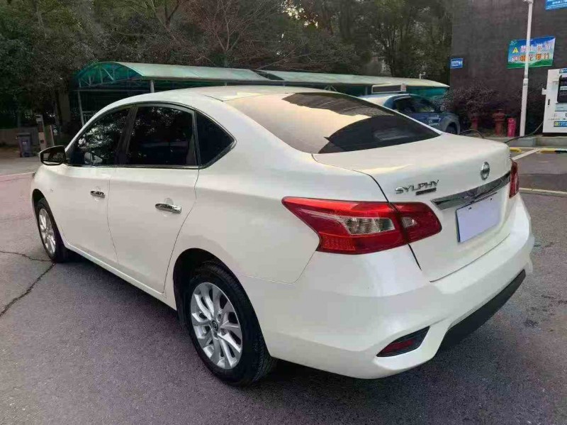 衡阳23年日产轩逸7