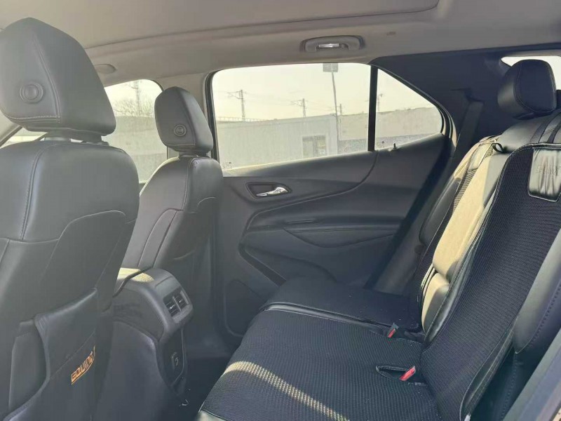 西安20年雪佛兰探界者5