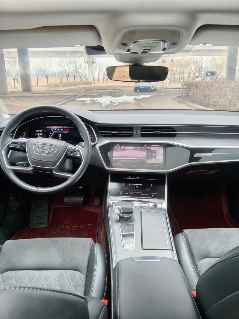 青岛25年奥迪A7L5