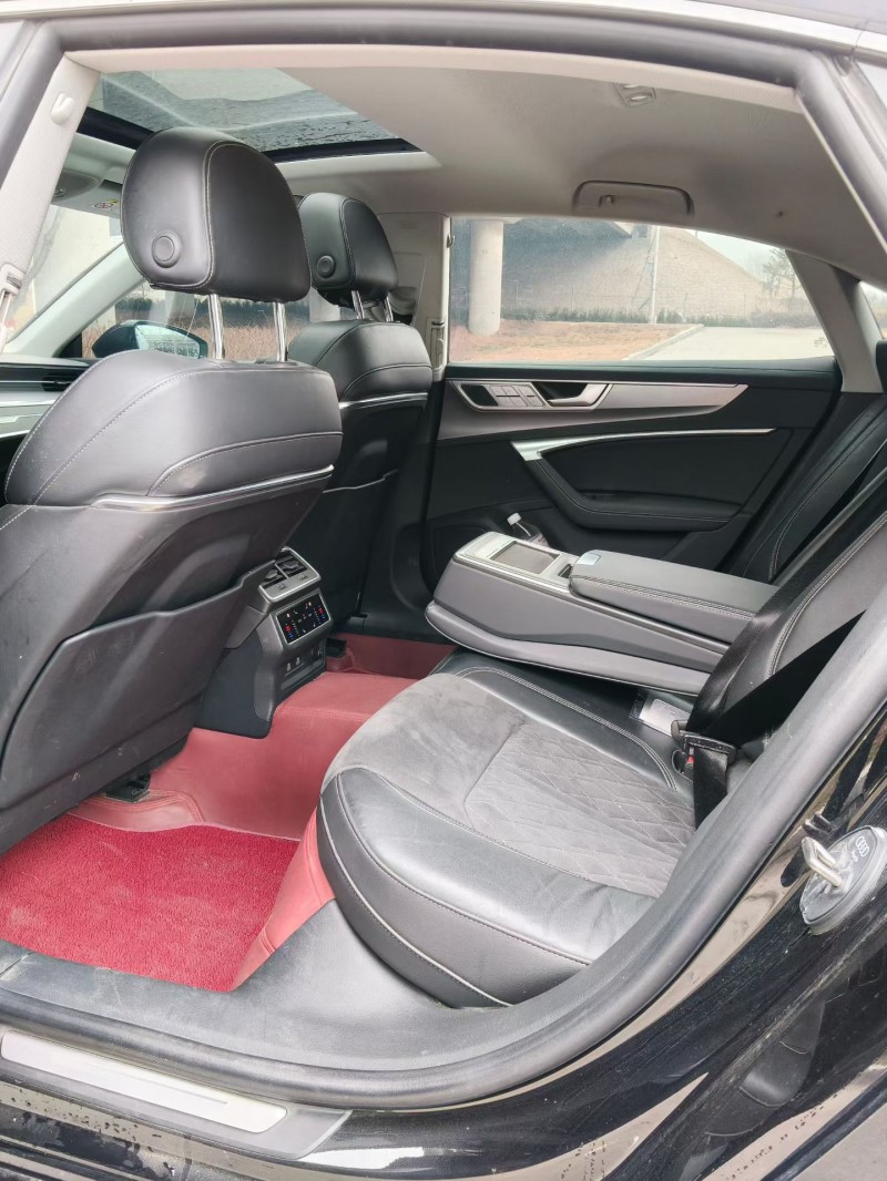 青岛25年奥迪A7L6