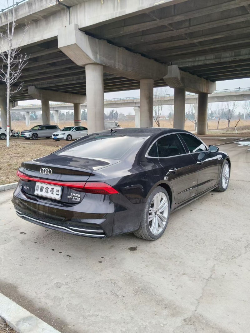 青岛25年奥迪A7L8
