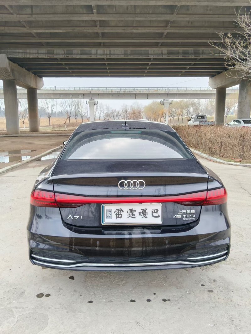 青岛25年奥迪A7L9