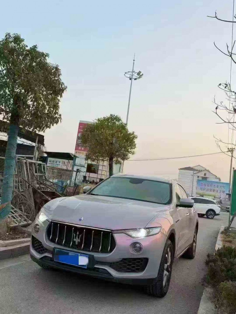 常德17年玛莎拉蒂Levante3