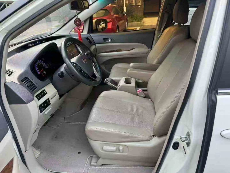 邵阳17年比亚迪M64