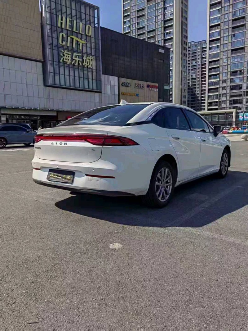 金华24年传祺埃安S4