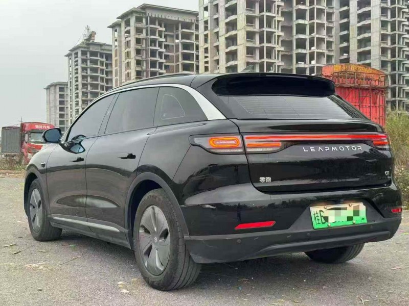 北海22年零跑汽车C118