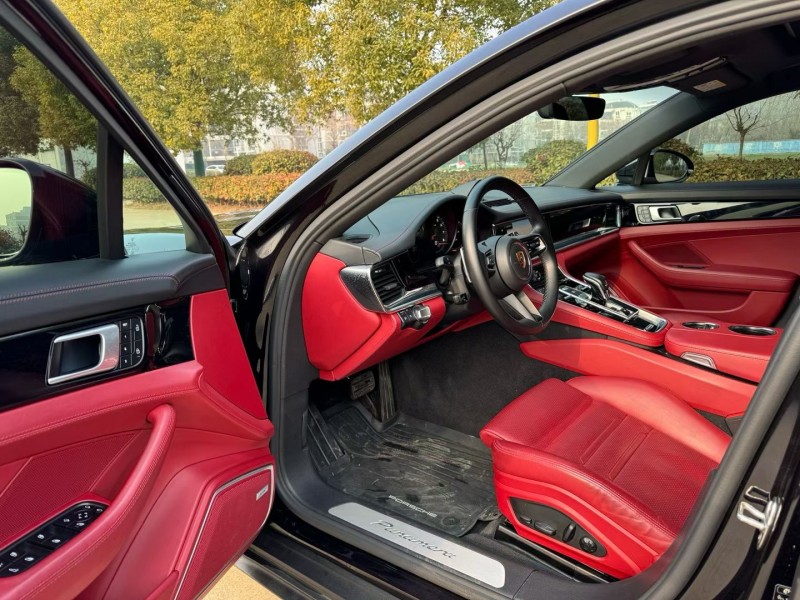 盐城22年保时捷帕拉梅拉6