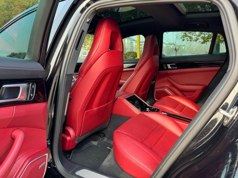 盐城22年保时捷帕拉梅拉7