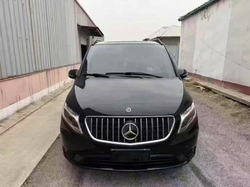 濰坊18年奔馳威霆1